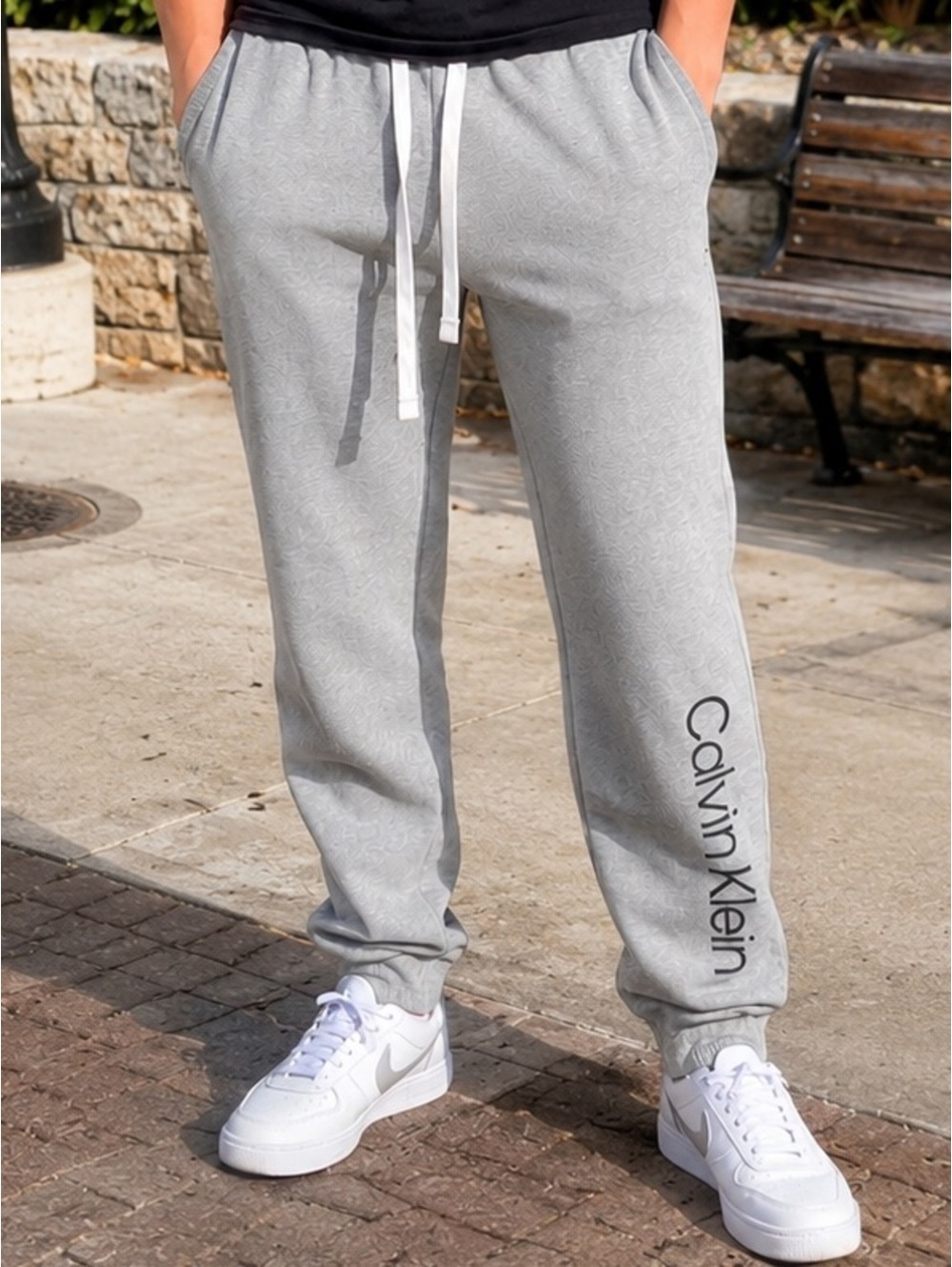 Calvin Klein Gray Logo Jogger Sweatpants Size Small NWOT